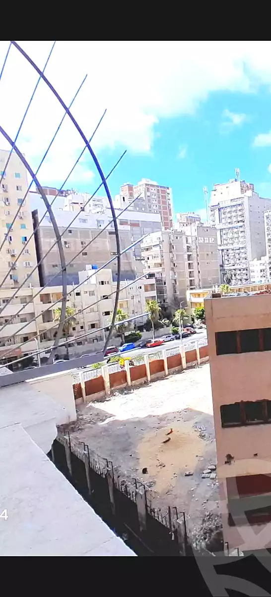 https://aqarmap.com.eg/ar/listing/7173148-for-sale-alexandria-sydy-bshr-sydy-bshr-bhry-shr-mhmwd-l-yswy