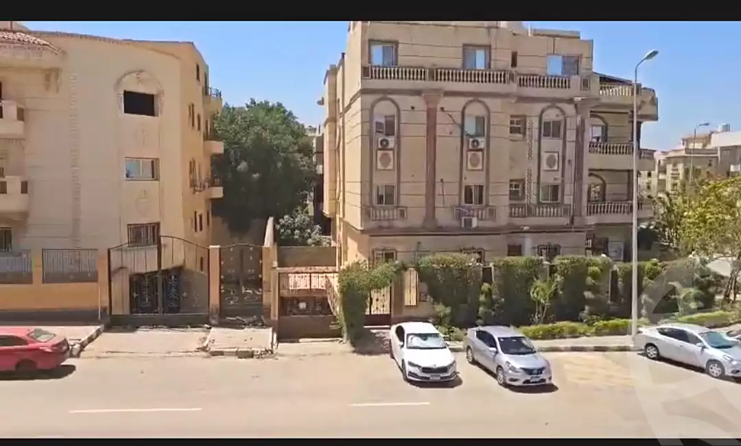 https://aqarmap.com.eg/en/listing/7173549-for-sale-cairo-new-cairo-el-banafsg-el-banafsag-12