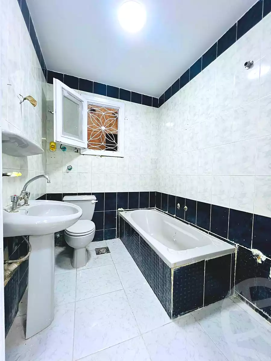 https://aqarmap.com.eg/en/listing/7173721-for-sale-alexandria-al-agamy-shataa-el-nakheel