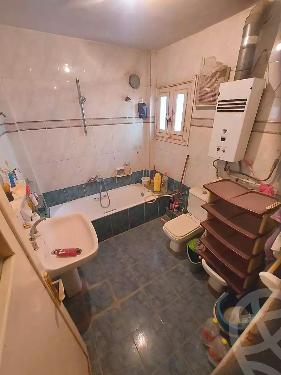 https://aqarmap.com.eg/ar/listing/7174241-for-sale-cairo-helwan-helwan-el-sharkeya-borhan-st