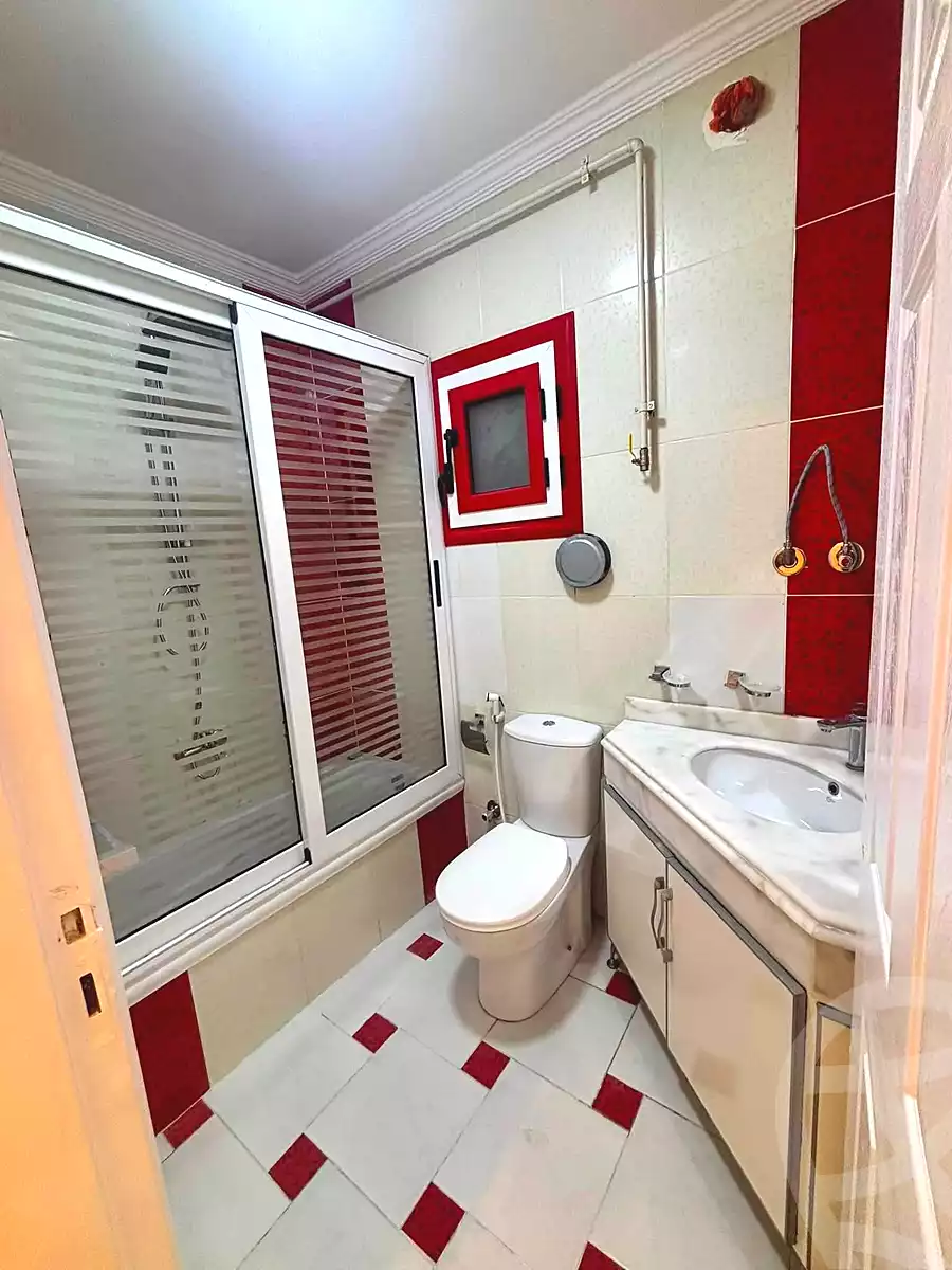 https://aqarmap.com.eg/ar/listing/7174593-for-sale-alexandria-sydy-bshr-sydy-bshr-bhry-shr-mhmwd-l-yswy