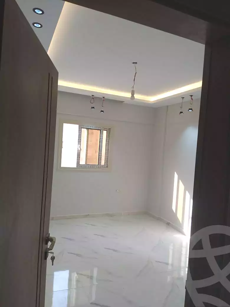https://aqarmap.com.eg/en/listing/7174698-for-rent-cairo-new-cairo-compounds-el-mostashareen-compound