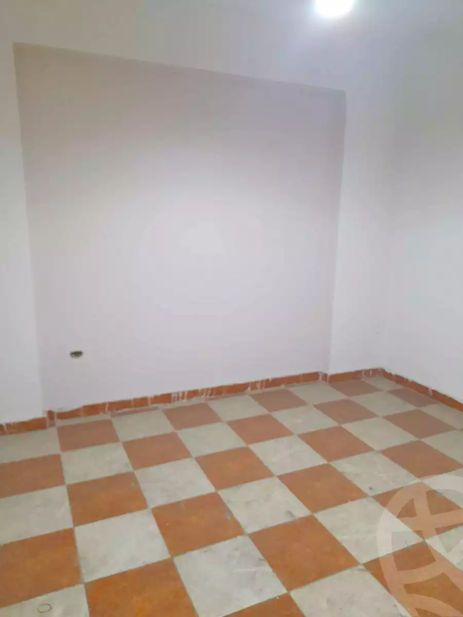 https://aqarmap.com.eg/ar/listing/7174768-for-sale-alexandria-el-asafra-shr-45
