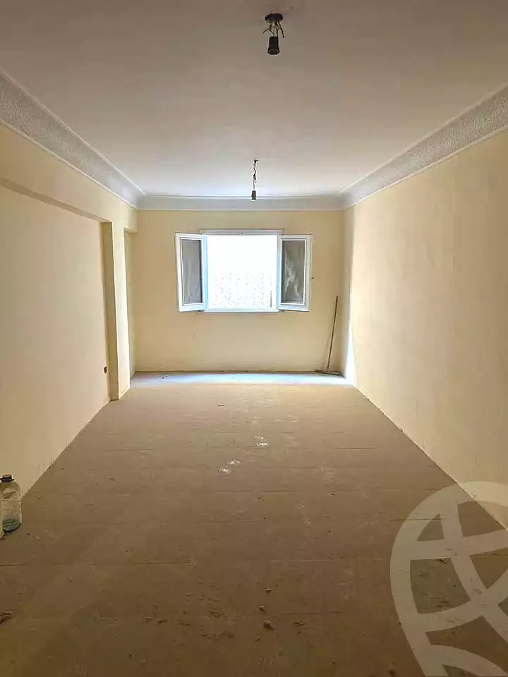 https://aqarmap.com.eg/en/listing/7174911-for-sale-alexandria-al-agamy-el-hanouvel-radwan-st