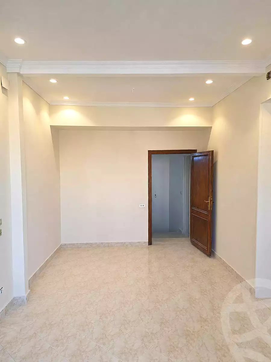 https://aqarmap.com.eg/ar/listing/6523375-for-sale-cairo-el-sheikh-zayed-city-compounds-sulaymaniyah-gardens
