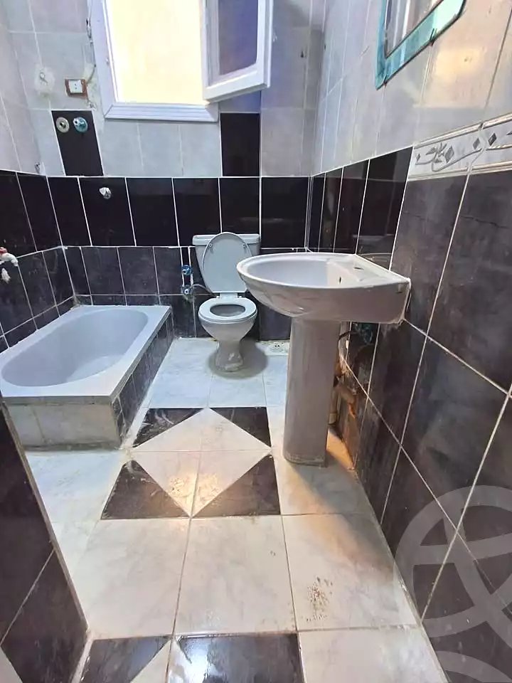 https://aqarmap.com.eg/ar/listing/7175175-for-sale-alexandria-al-agamy-shataa-el-nakheel
