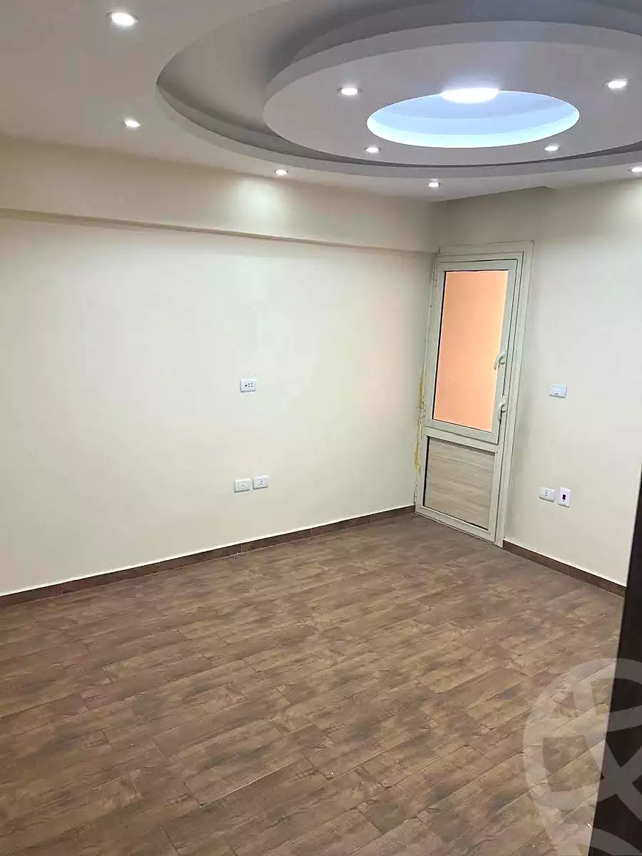 https://aqarmap.com.eg/ar/listing/7175183-for-rent-cairo-helwan-mostafa-fahmy-st