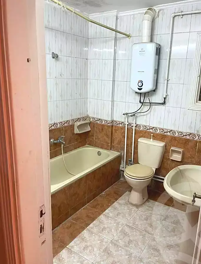 https://aqarmap.com.eg/en/listing/7175832-for-sale-cairo-hadayek-el-koba