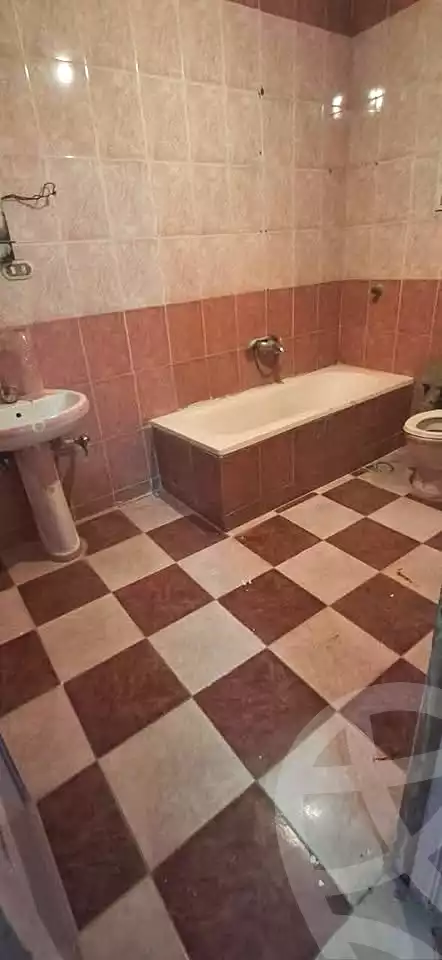 https://aqarmap.com.eg/ar/listing/7176055-for-sale-alexandria-al-agamy-lbytsh-el-hay-st