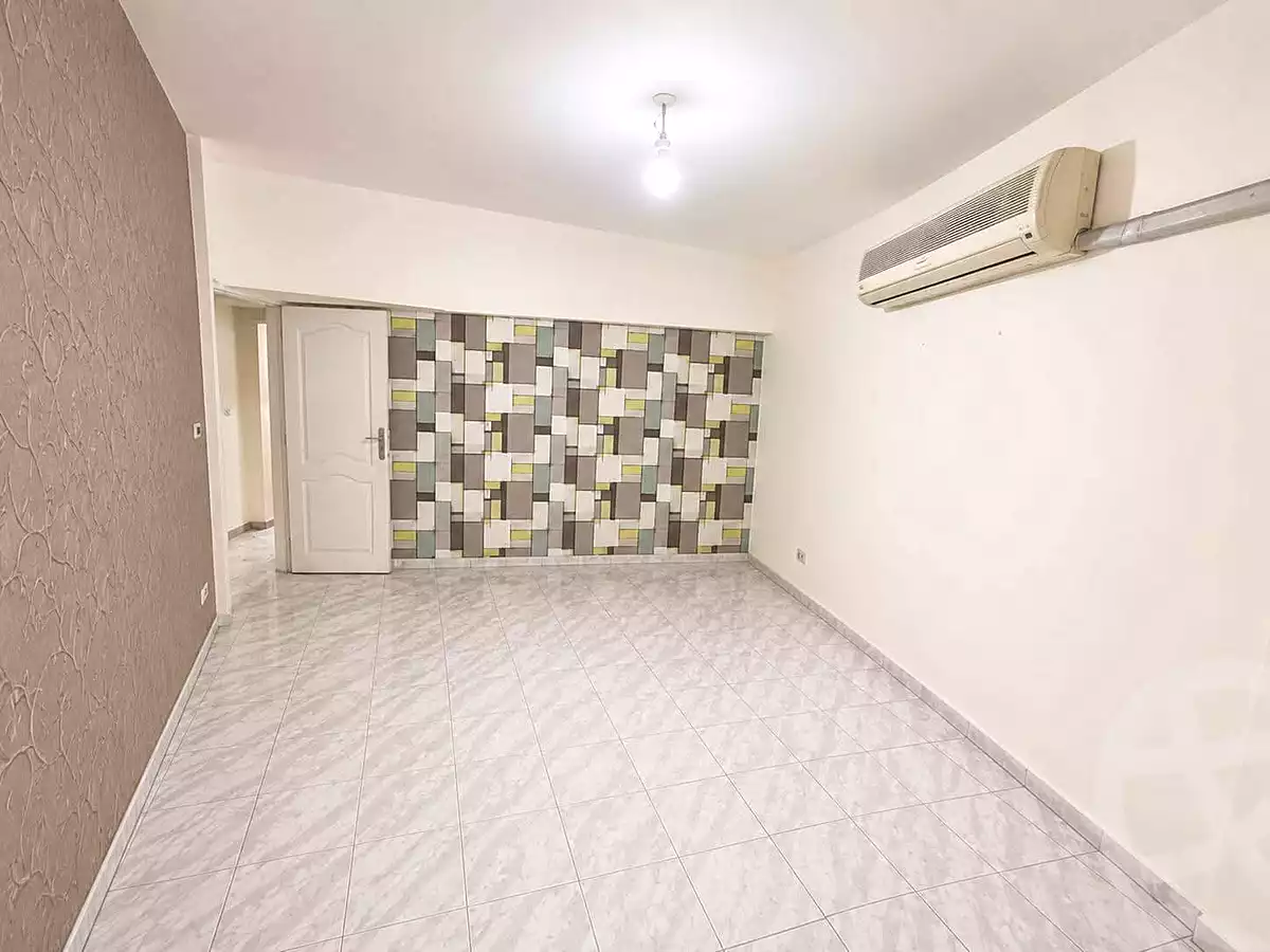 https://aqarmap.com.eg/ar/listing/7176069-for-rent-alexandria-smouha-14th-of-may-st