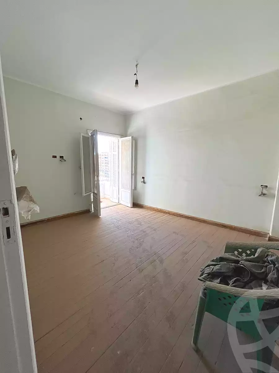 https://aqarmap.com.eg/ar/listing/7176181-for-sale-cairo-helwan-helwan-el-sharkeya-thabit-basha-st