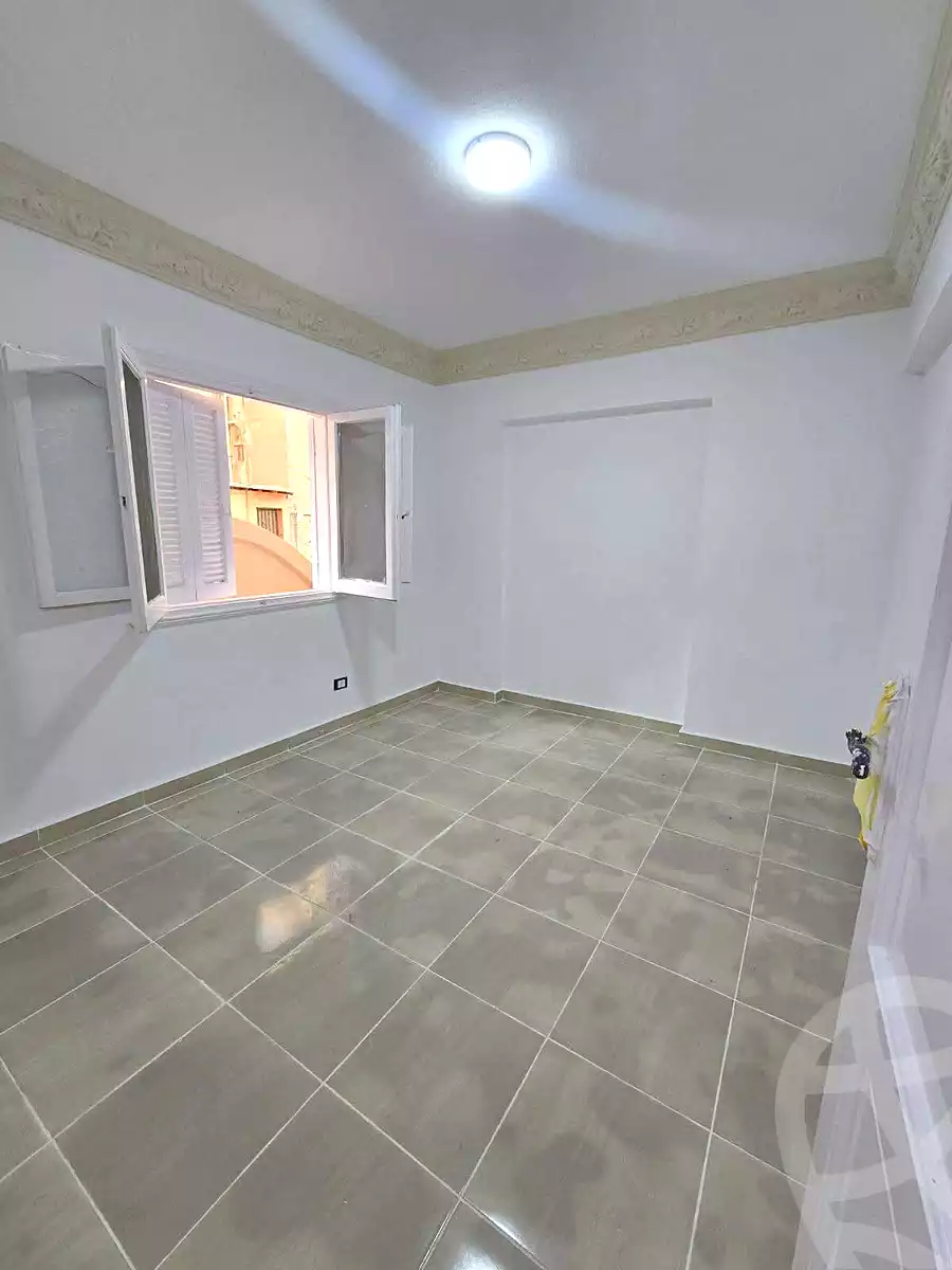 https://aqarmap.com.eg/ar/listing/7176367-for-sale-alexandria-al-agamy-shataa-el-nakheel