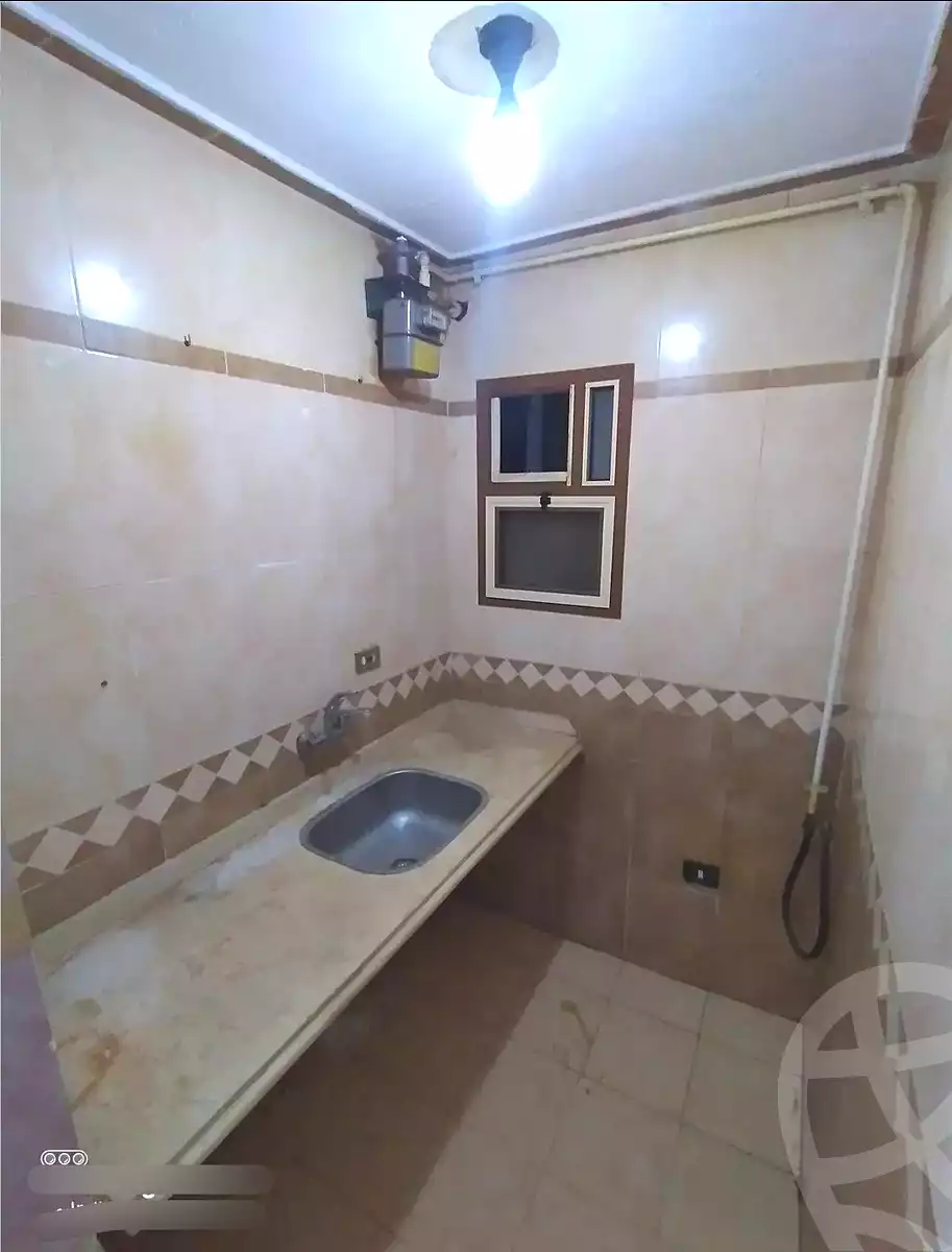 https://aqarmap.com.eg/en/listing/7176392-for-sale-alexandria-lsywf-el-falki