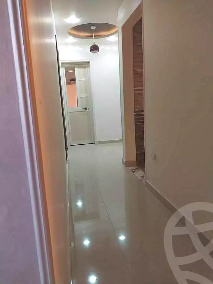 https://aqarmap.com.eg/en/listing/7176491-for-sale-cairo-helwan-helwan-el-sharkeya-ryad-pasha-st
