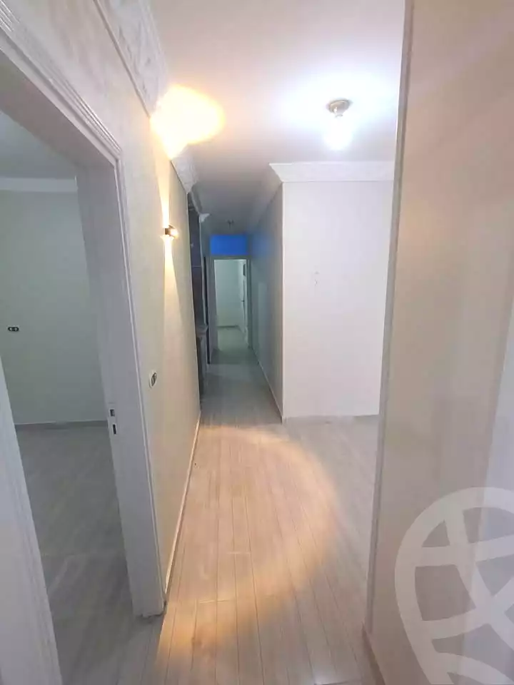 https://aqarmap.com.eg/ar/listing/7177178-for-sale-alexandria-al-agamy-el-hanouvel-yathreb-st