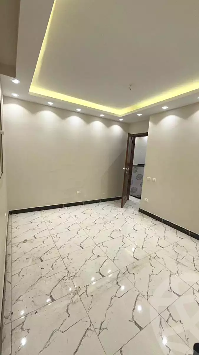 https://aqarmap.com.eg/ar/listing/7177662-for-sale-cairo-6th-of-october-el-ahyaa-neighborhood-3rd-al-hay-al-thalith-st