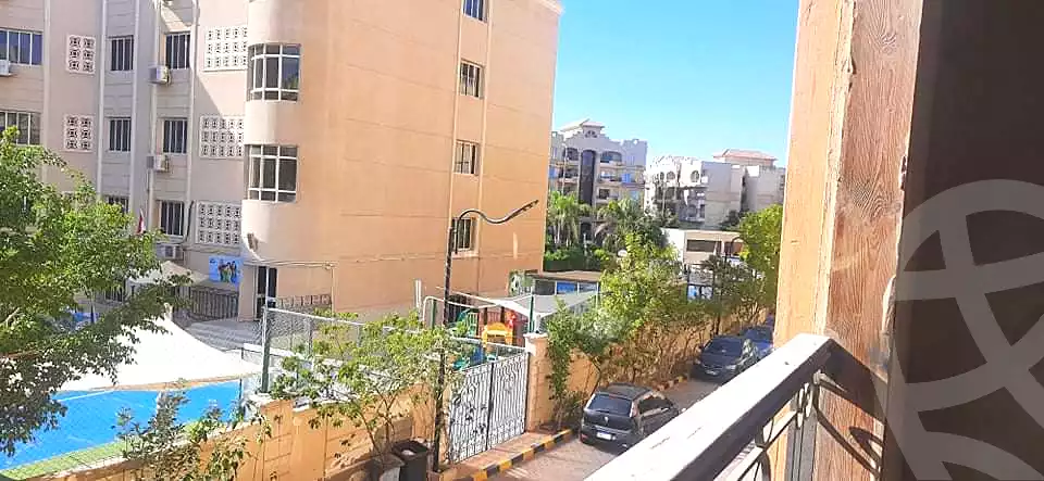 https://aqarmap.com.eg/ar/listing/7177767-for-sale-cairo-new-cairo-south-investors-mohammed-nagib-axis-st