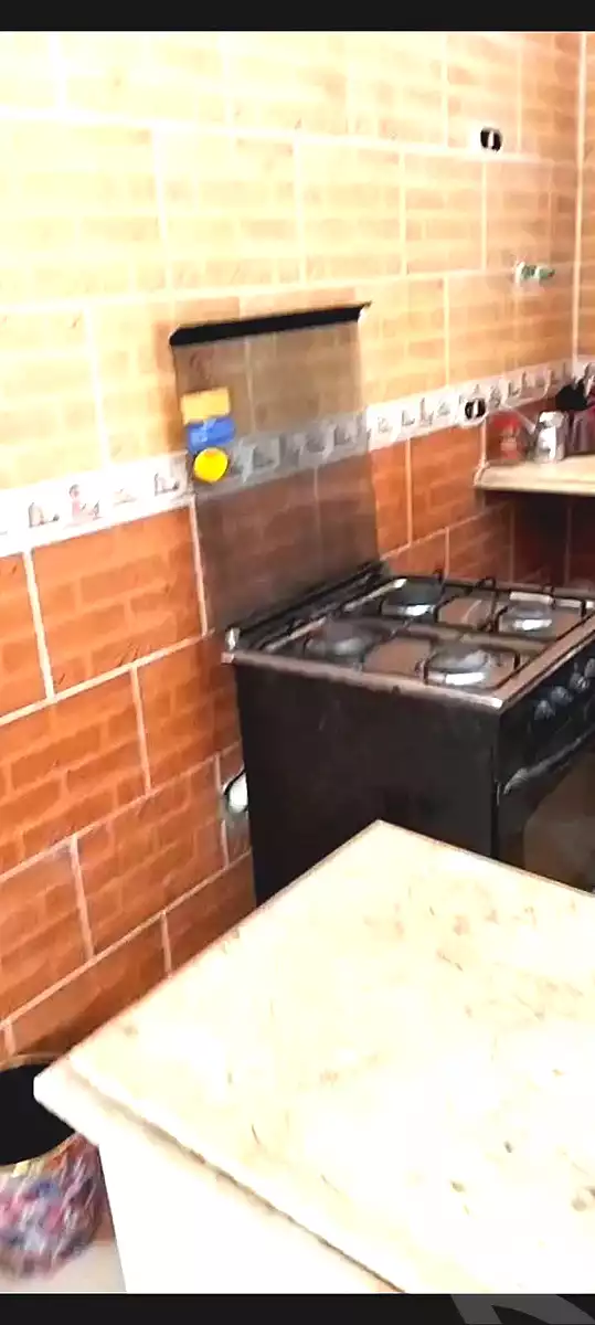 https://aqarmap.com.eg/ar/listing/7177140-for-rent-alexandria-al-agamy-el-hanouvel-hussein-waly-st