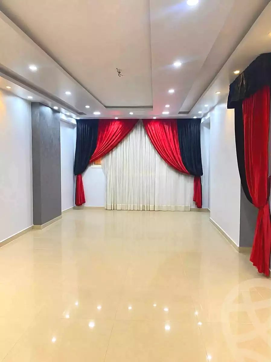 https://aqarmap.com.eg/ar/listing/7178081-for-sale-cairo-helwan-helwan-el-sharkeya-omar-ibn-abd-el-aziz-st
