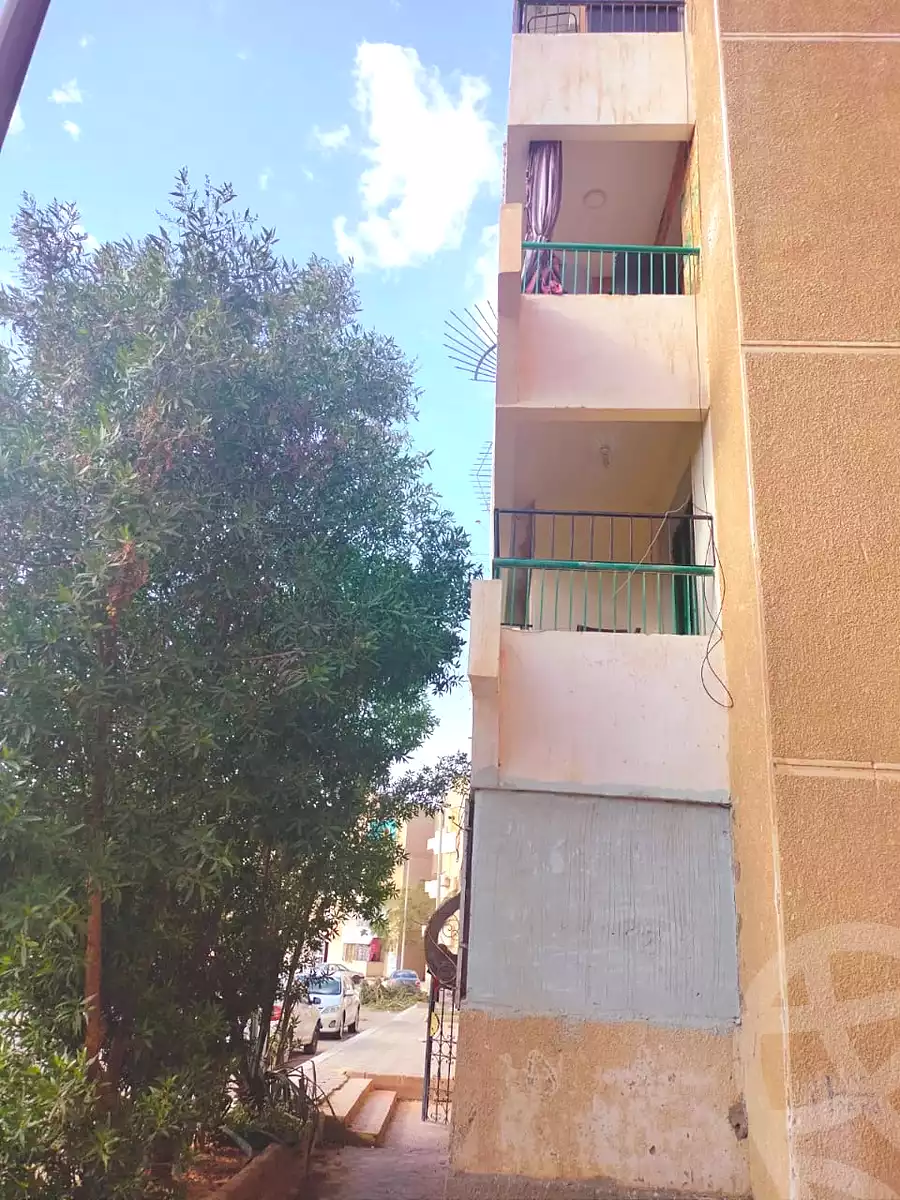 https://aqarmap.com.eg/ar/listing/7178148-for-sale-cairo-6th-of-october-el-ahyaa-neighborhood-11th