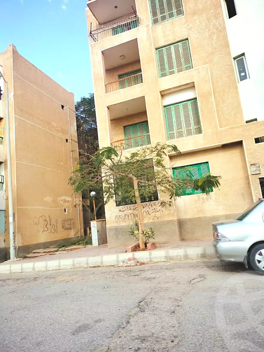https://aqarmap.com.eg/ar/listing/7178148-for-sale-cairo-6th-of-october-el-ahyaa-neighborhood-11th