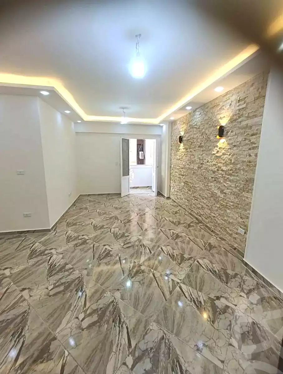 https://aqarmap.com.eg/en/listing/7178409-for-sale-alexandria-sydy-bshr-sydy-bshr-bhry-street-17