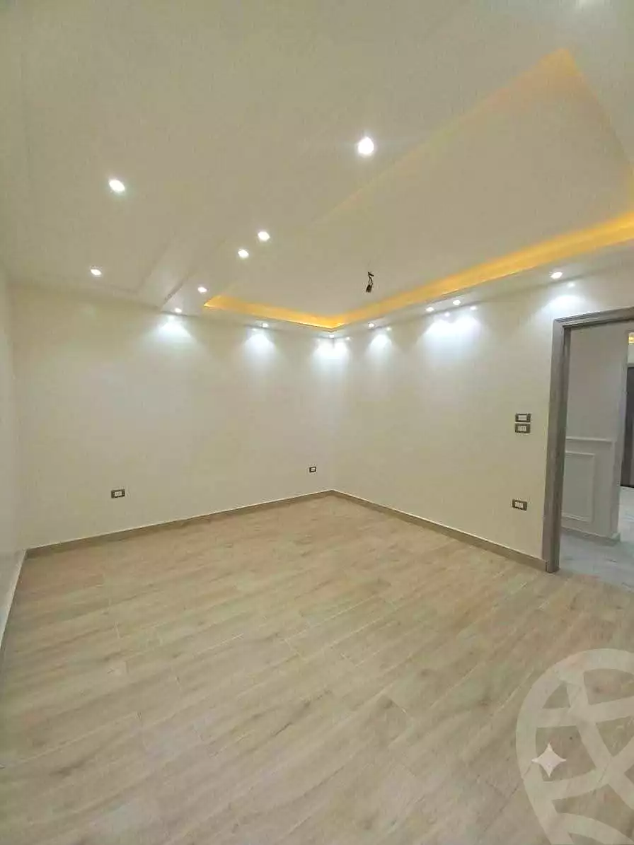 https://aqarmap.com.eg/ar/listing/7179211-for-sale-alexandria-al-agamy-lbytsh-mohamed-el-fardi-st
