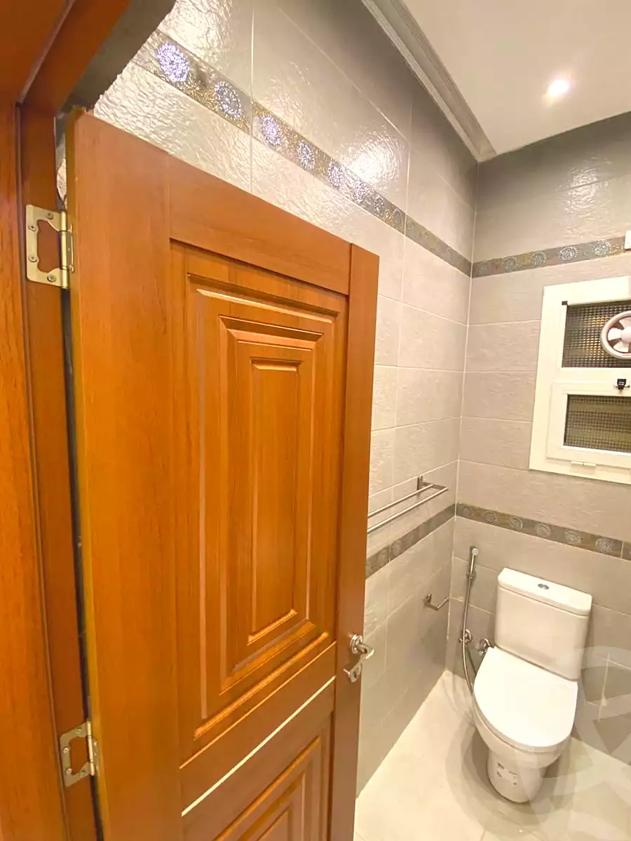 https://aqarmap.com.eg/ar/listing/7179362-for-sale-cairo-new-cairo-lrhb-city-phase-2-amr-ibn-el-aas-st