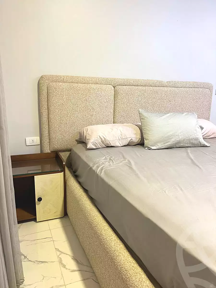 https://aqarmap.com.eg/ar/listing/7179392-for-rent-cairo-el-sheikh-zayed-city-compounds-beverly-hills