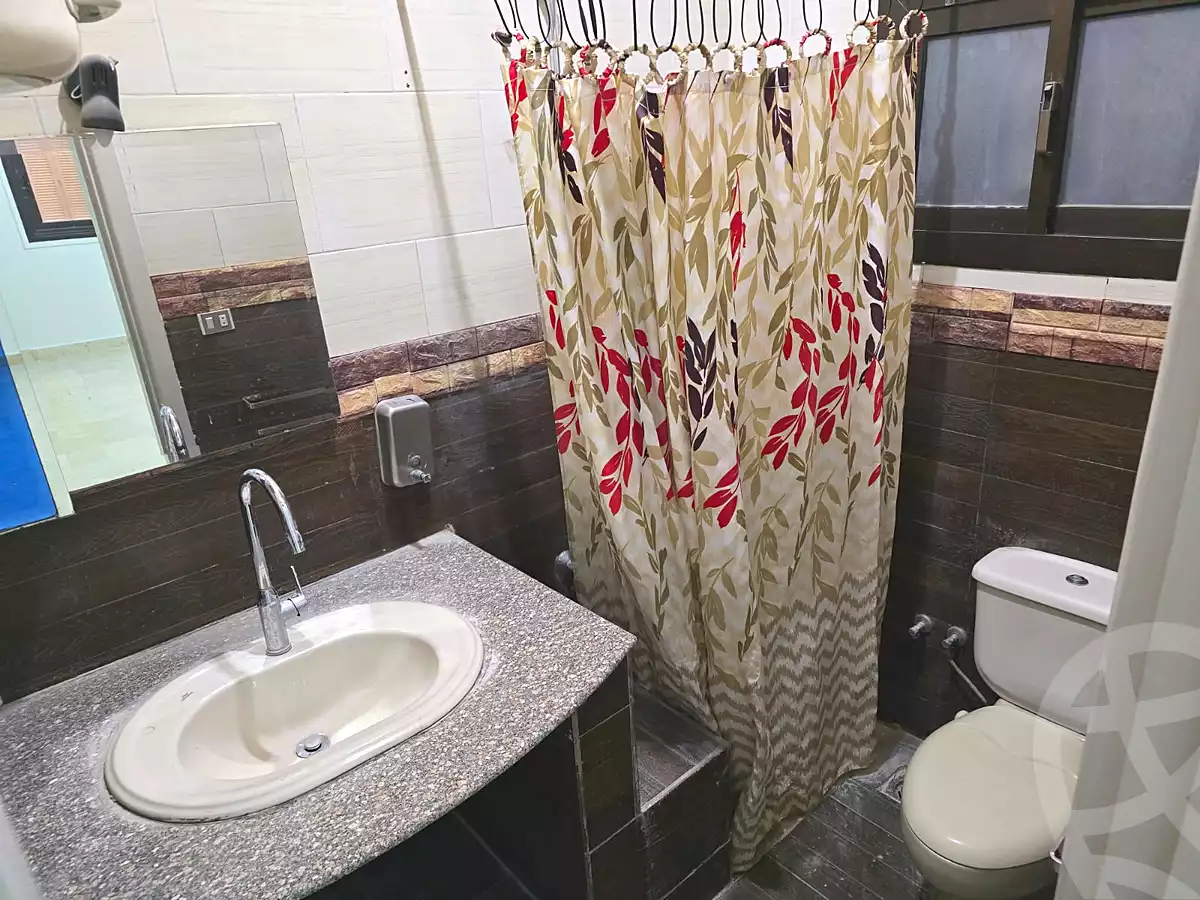 https://aqarmap.com.eg/ar/listing/7179393-for-sale-cairo-new-cairo-el-ahyaa-third-neighborhood-street-1