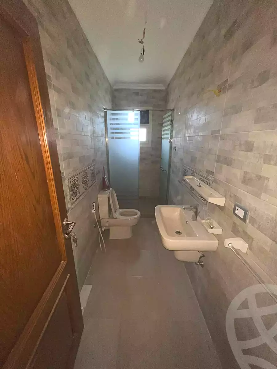 https://aqarmap.com.eg/en/listing/7179460-for-rent-cairo-new-cairo-sharq-el-akadamiya-al-tahrir-st