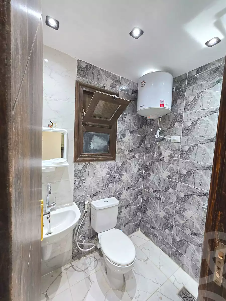https://aqarmap.com.eg/ar/listing/7179472-for-rent-cairo-6th-of-october-el-ahyaa-neighborhood-1st
