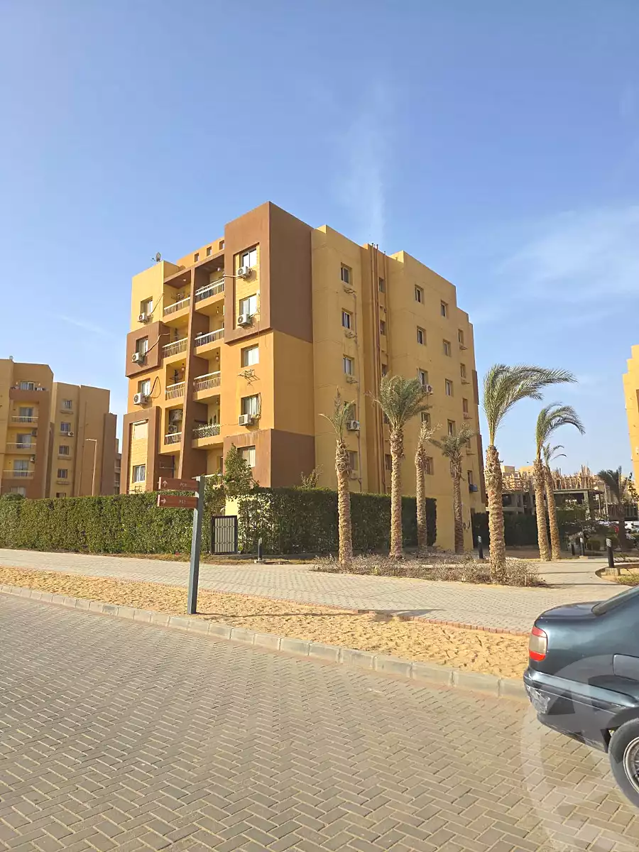 https://aqarmap.com.eg/ar/listing/7179532-for-sale-cairo-6th-of-october-hadaeq-october-compounds-ashgar-city