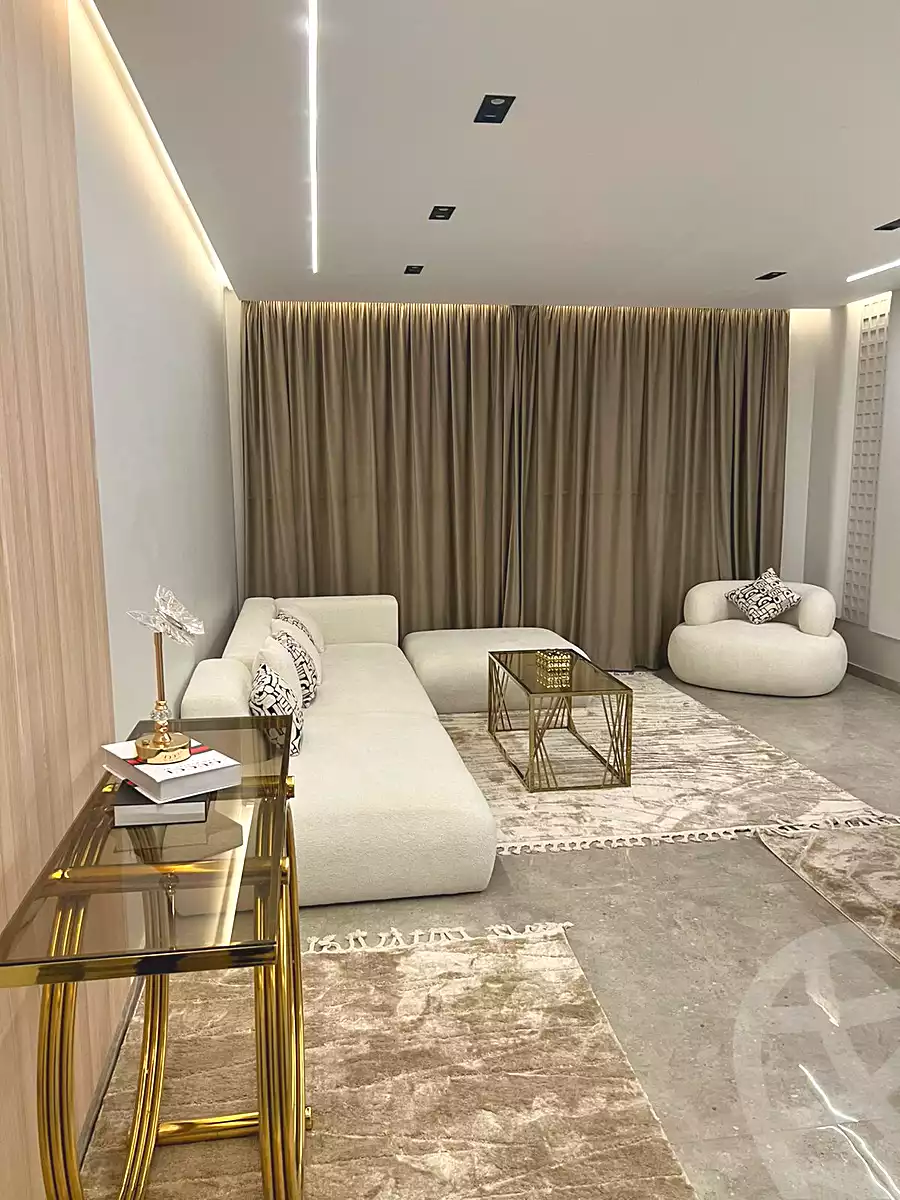 https://aqarmap.com.eg/ar/listing/7179659-for-rent-cairo-new-cairo-compounds-hyde-park-centre-ville-hyde-park