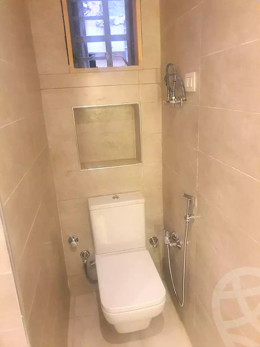 https://aqarmap.com.eg/ar/listing/7179734-for-rent-cairo-6th-of-october-compounds