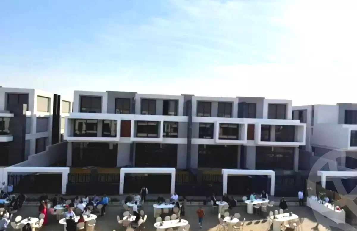 https://aqarmap.com.eg/ar/listing/7179702-for-sale-cairo-new-cairo-compounds-el-patio-town-compound-la-vista