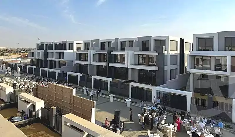https://aqarmap.com.eg/ar/listing/7179771-for-sale-cairo-new-cairo-compounds-el-patio-town-compound-la-vista