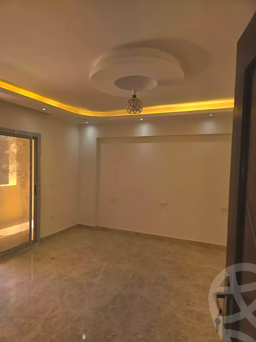 https://aqarmap.com.eg/ar/listing/7179821-for-rent-cairo-6th-of-october-compounds-club-hills-residence-hdp