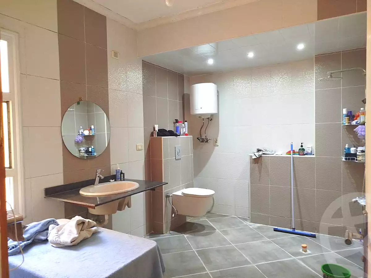 https://aqarmap.com.eg/ar/listing/7179838-for-sale-cairo-6th-of-october-el-ahyaa-neighborhood-5th-street-2
