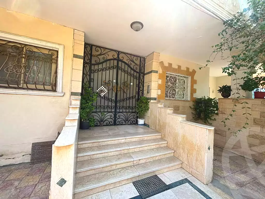 https://aqarmap.com.eg/ar/listing/7179832-for-sale-cairo-new-cairo-el-ahyaa-third-neighborhood-street-2