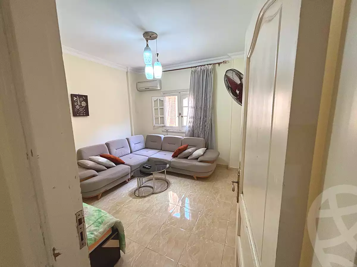 https://aqarmap.com.eg/ar/listing/7179832-for-sale-cairo-new-cairo-el-ahyaa-third-neighborhood-street-2