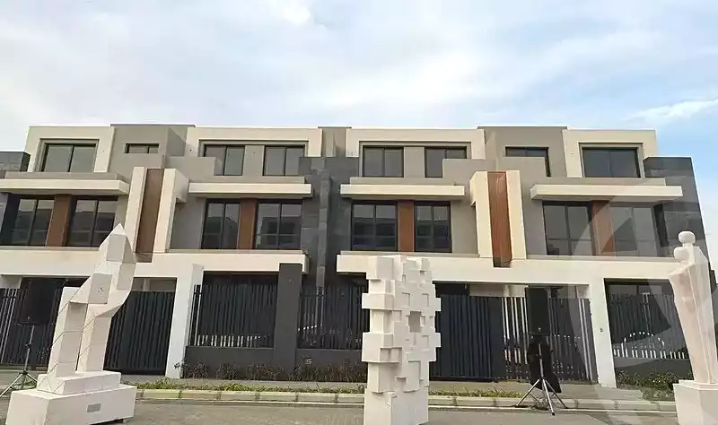 https://aqarmap.com.eg/ar/listing/7180089-for-sale-cairo-new-cairo-compounds-el-patio-town-compound-la-vista