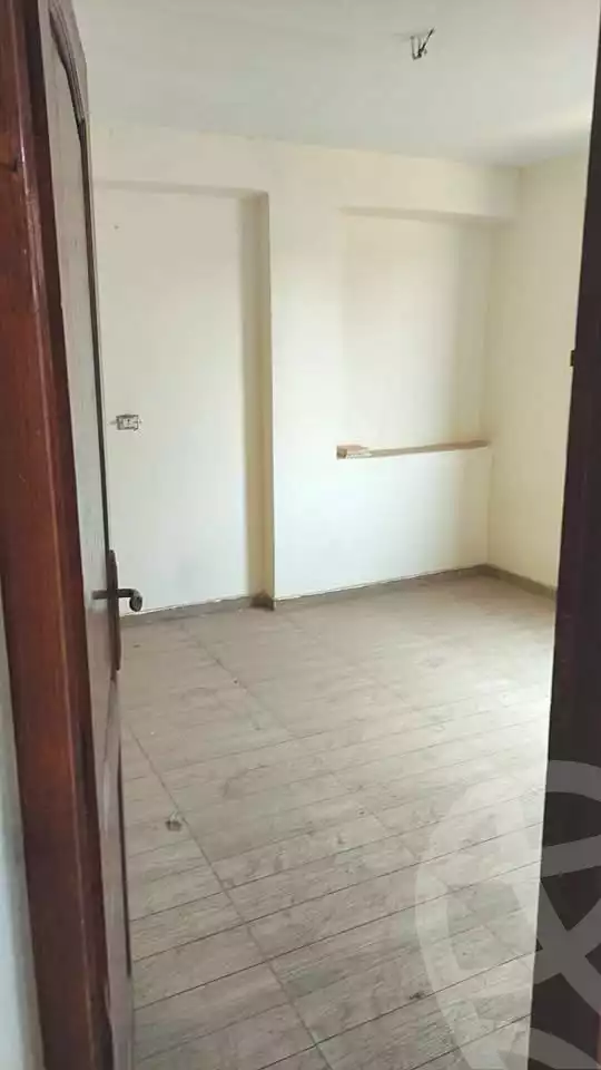 https://aqarmap.com.eg/ar/listing/7176906-for-sale-cairo-helwan-hadayek-helwan-nile-corniche-st