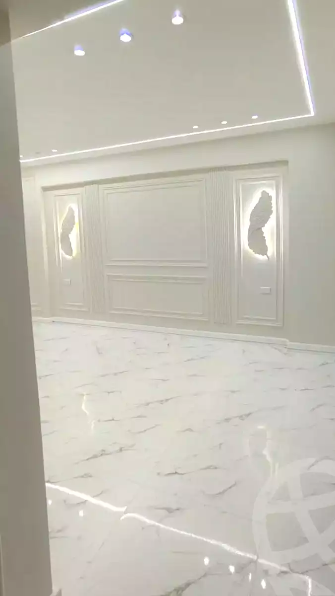 https://aqarmap.com.eg/ar/listing/7181225-for-sale-alexandria-al-agamy-el-hanouvel