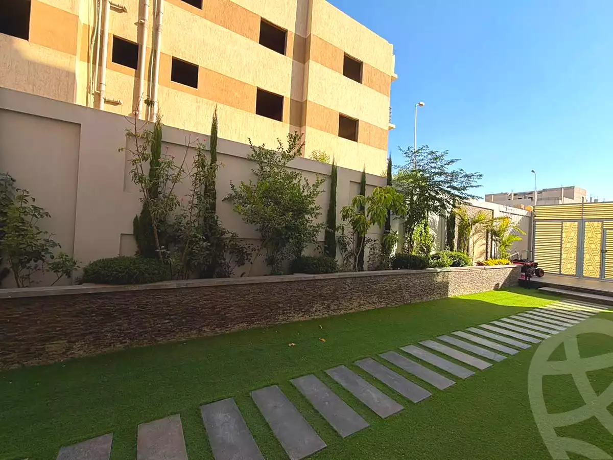 https://aqarmap.com.eg/ar/listing/7181634-for-sale-cairo-el-sheikh-zayed-city-mntq-fr-y-bmdyn-lshykh-zyd