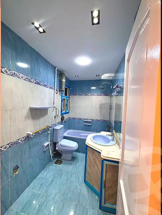 https://aqarmap.com.eg/en/listing/7182917-for-sale-alexandria-sydy-bshr-sydy-bshr-bhry-shr-mhmwd-l-yswy