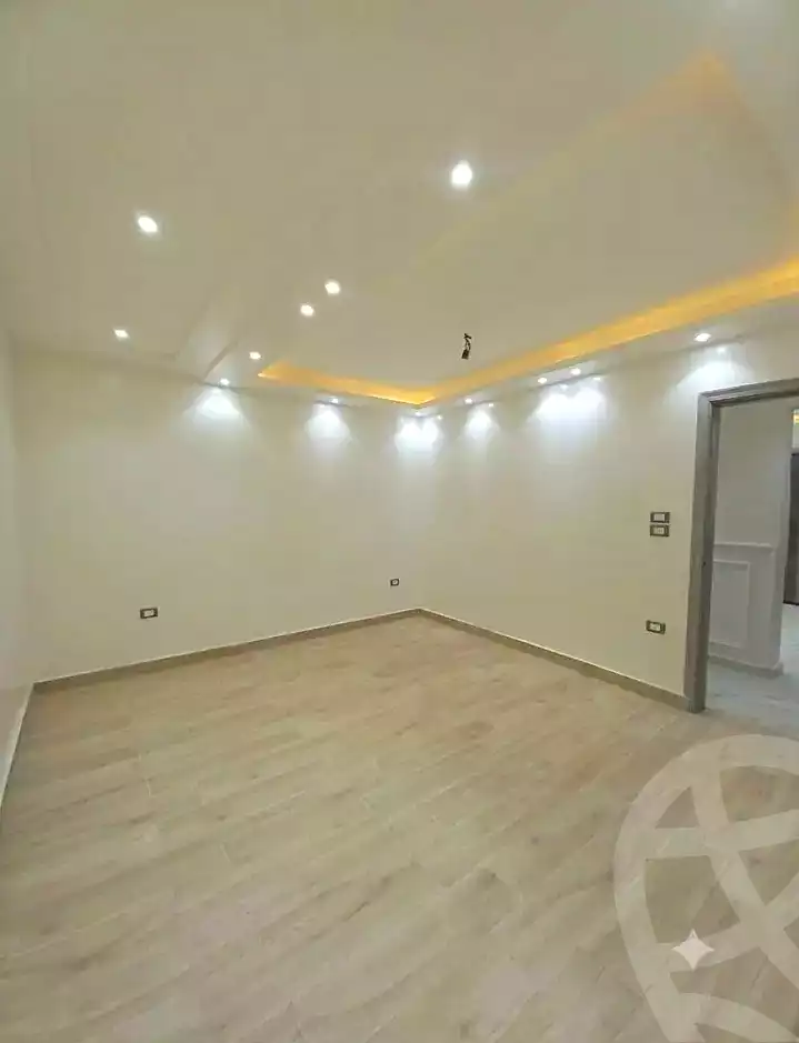https://aqarmap.com.eg/ar/listing/7183000-for-sale-alexandria-al-agamy-lbytsh-mohamed-el-fardi-st