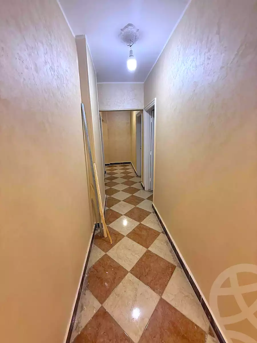 https://aqarmap.com.eg/ar/listing/7183134-for-sale-cairo-helwan-helwan-el-sharkeya-latif-basha-st