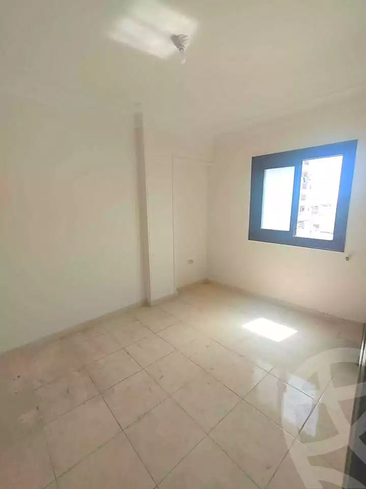 https://aqarmap.com.eg/ar/listing/7183748-for-sale-alexandria-al-agamy-lbytsh-shahr-al-assal-st