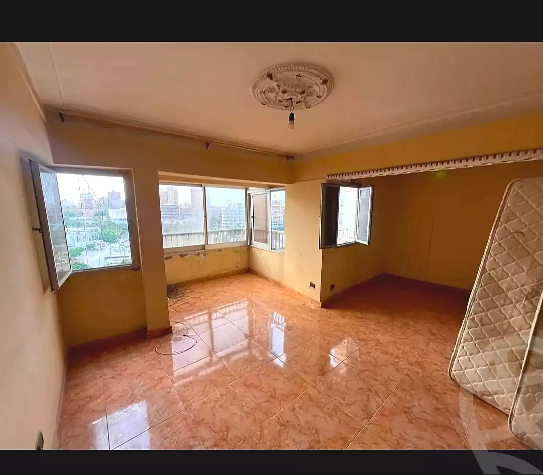 https://aqarmap.com.eg/ar/listing/7183929-for-rent-alexandria-moharram-bey